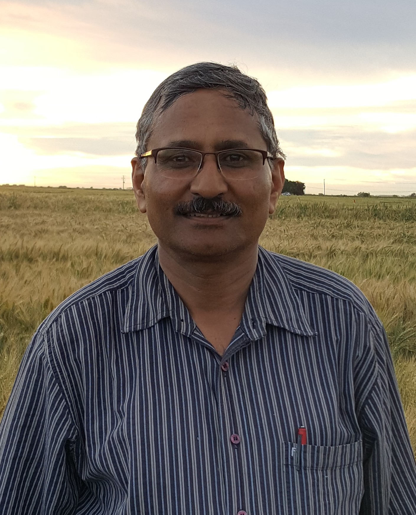 ravi-singh-cimmyt-head-of-global-wheat-improvement-receives